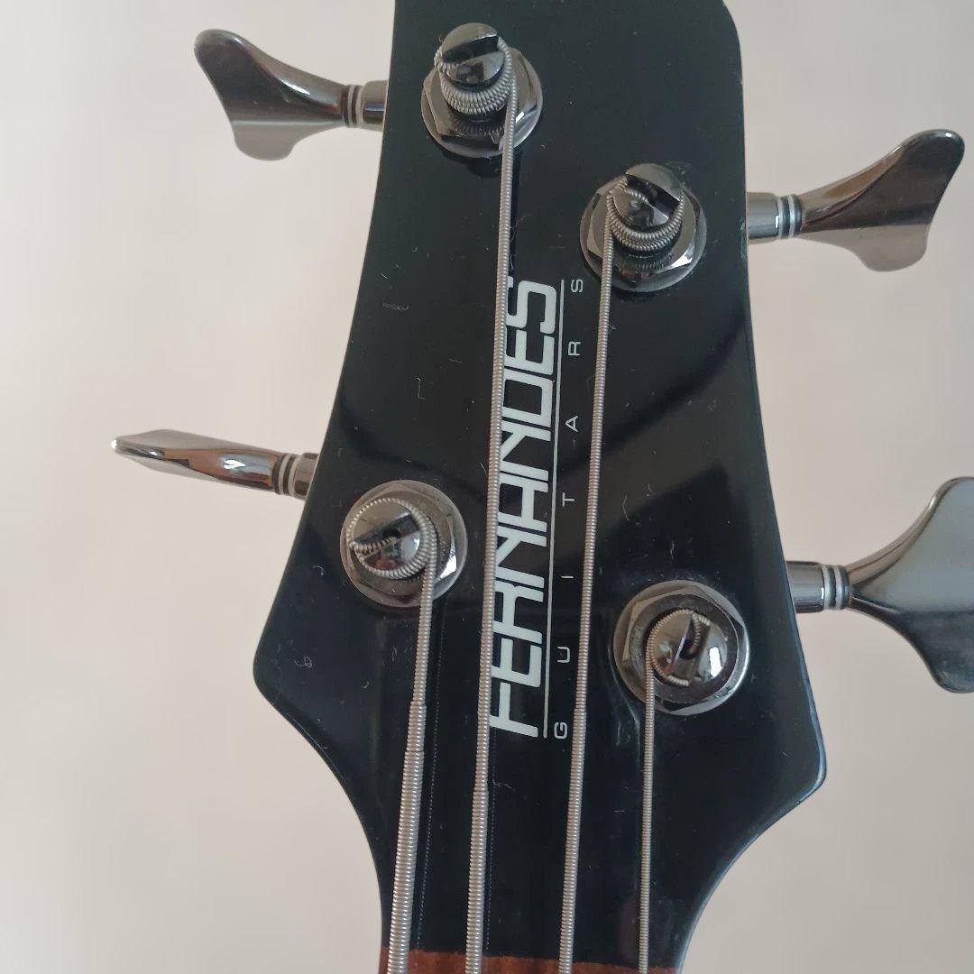 フェルナンデス　エレキベース 　ブラック 虎杢ネック