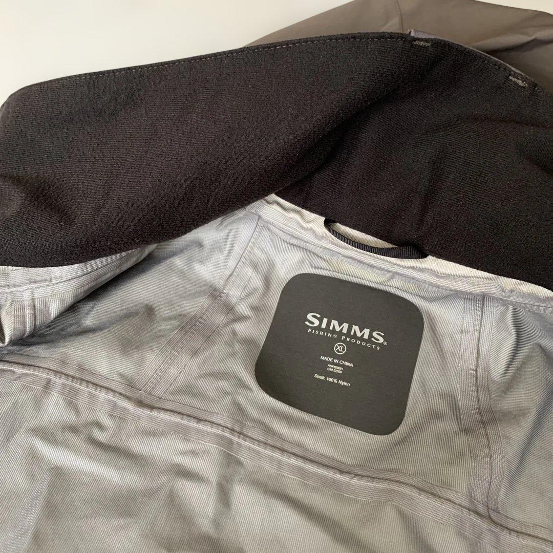 SIMMSシムス　カーキ色ＸＬ　ブルゾン　フィッシングジャケットウェア