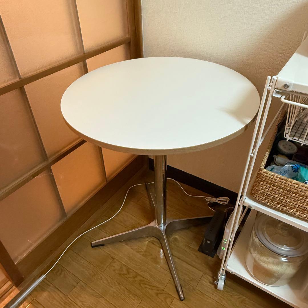 コーヒーラウンドテーブル