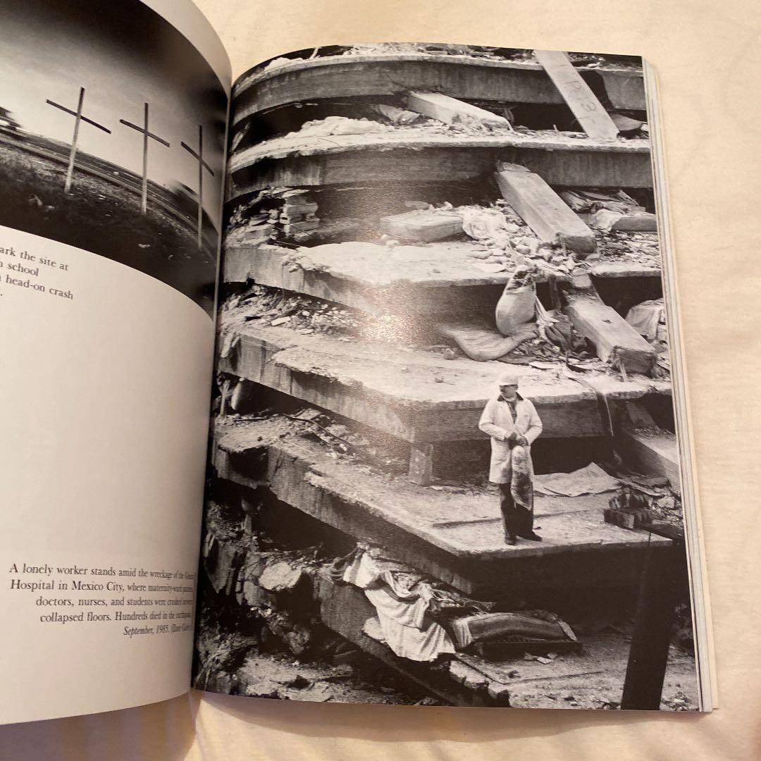 洋書 Images of our times  Los Angels Times