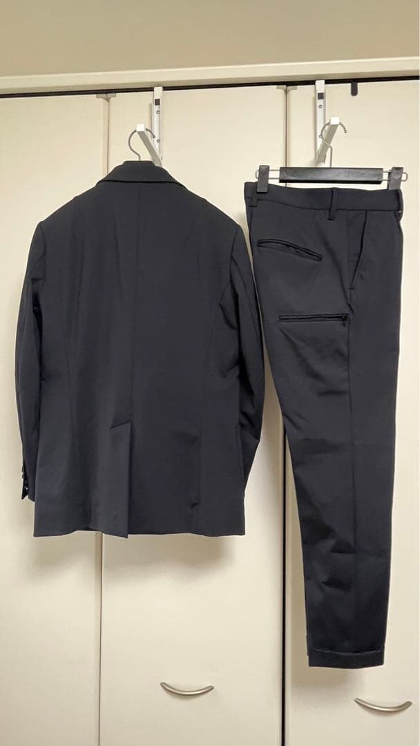 定価20万円　1piu1uguale3 カジナイロン　セットアップ