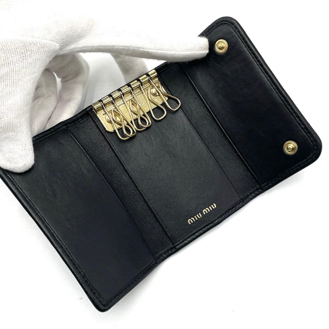 【美品✨】ミュウミュウ マトラッセ 6連キーケース ブラック