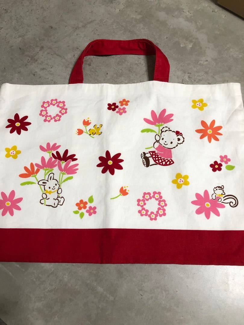 ファミリアのメルカドバッグ！　トートバック付き！