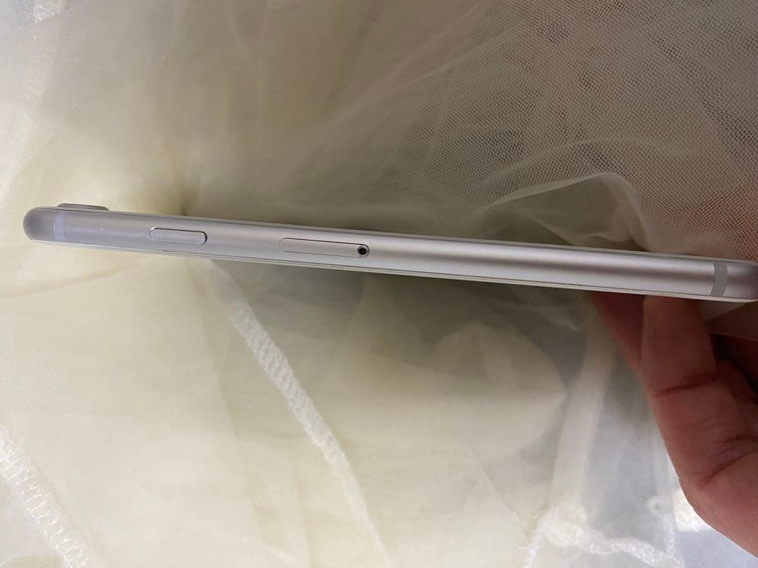 Apple iPhone8 ホワイト 本体