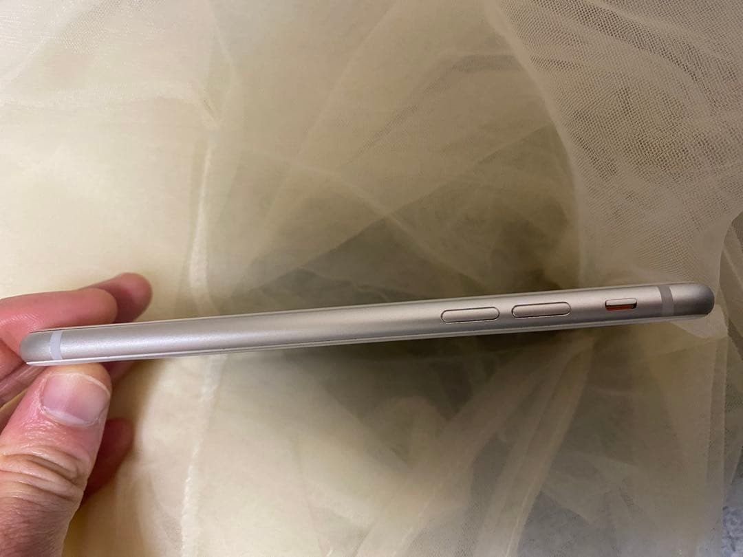 Apple iPhone8 ホワイト 本体