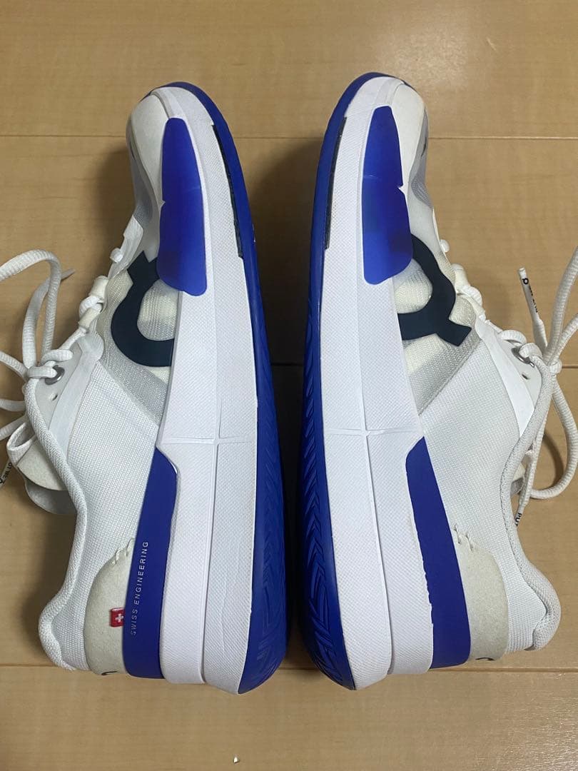 シューズ(男性用) On THE ROGER Pro 2 White/Indigo 27.0cm