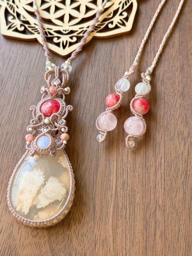 桜瑪瑙＆ムーンストーン＆希少☆インペリアルロードナイトのマクラメ編みネックレス♡