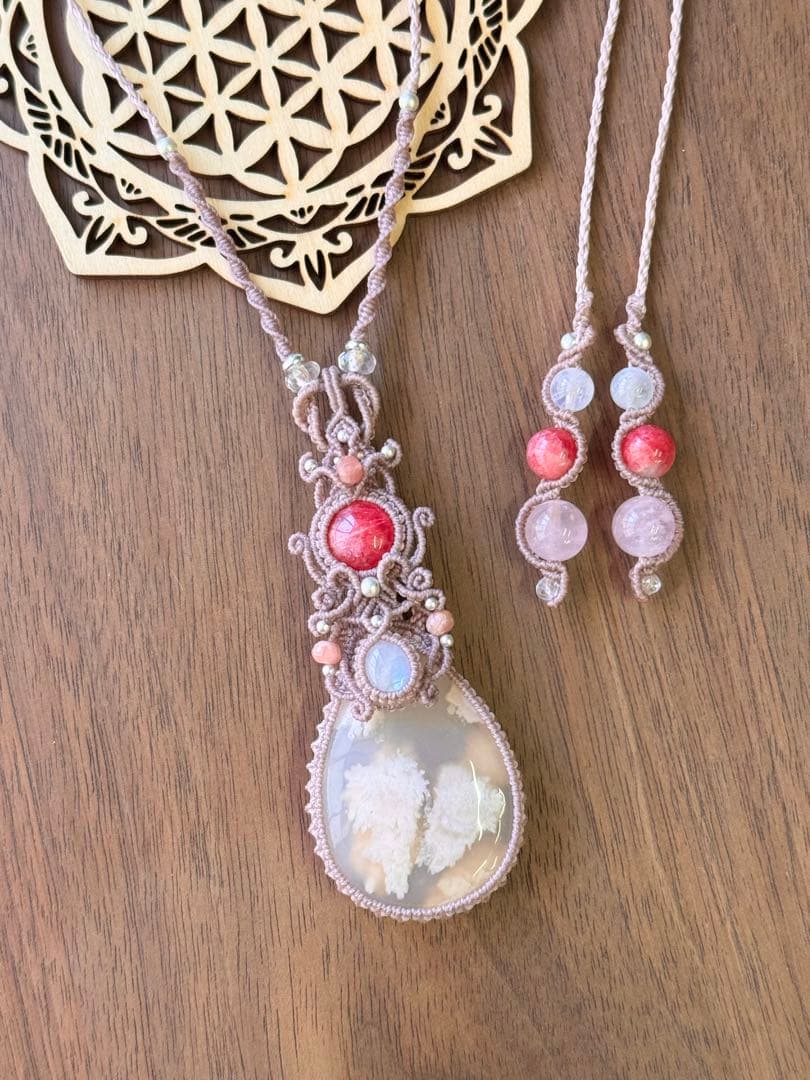 桜瑪瑙＆ムーンストーン＆希少☆インペリアルロードナイトのマクラメ編みネックレス♡