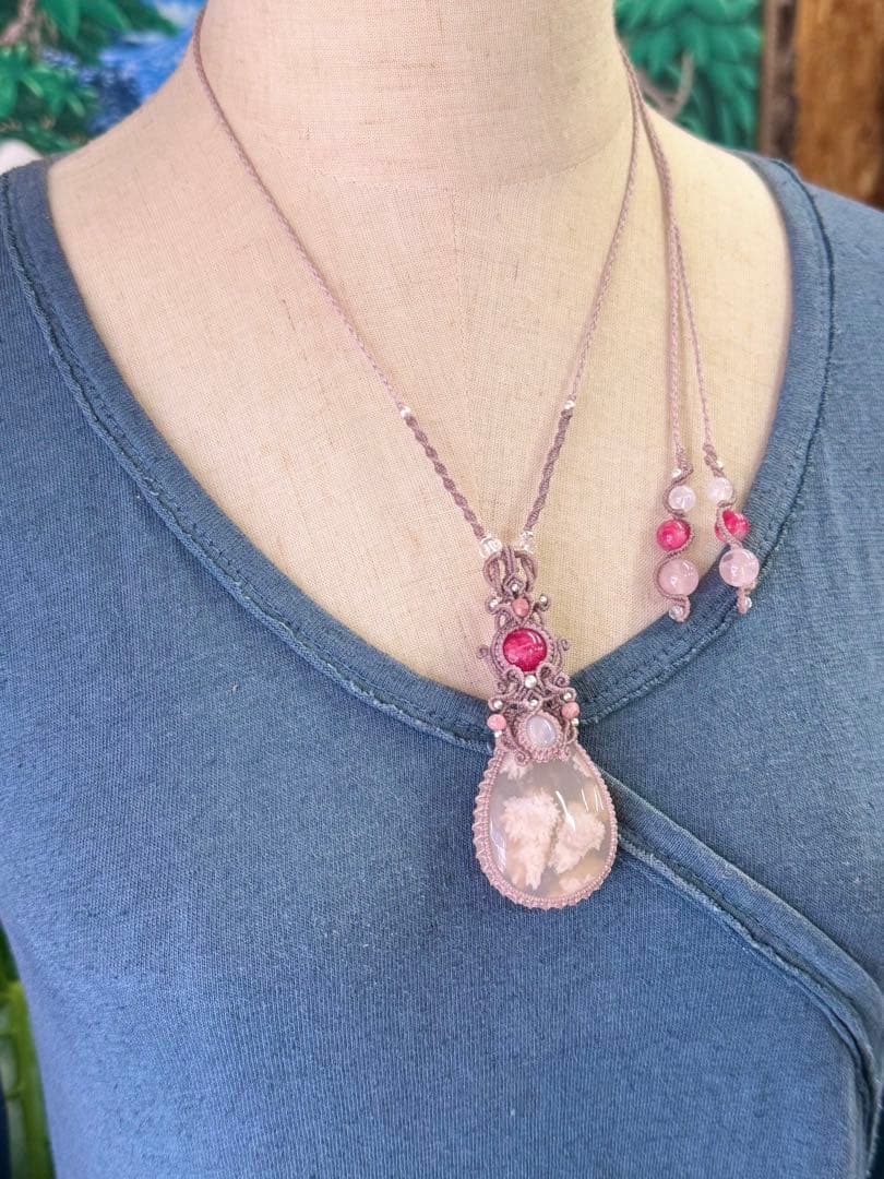 桜瑪瑙＆ムーンストーン＆希少☆インペリアルロードナイトのマクラメ編みネックレス♡