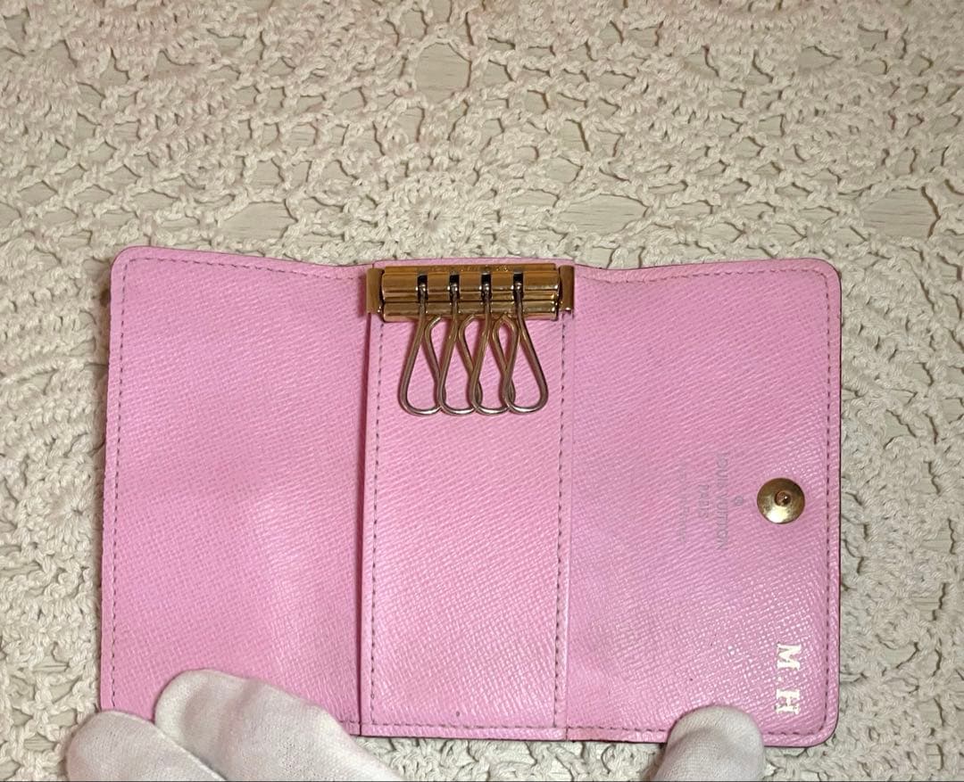 美品　LOUIS VUITTON マルチカラー4連キーケース　ホワイト