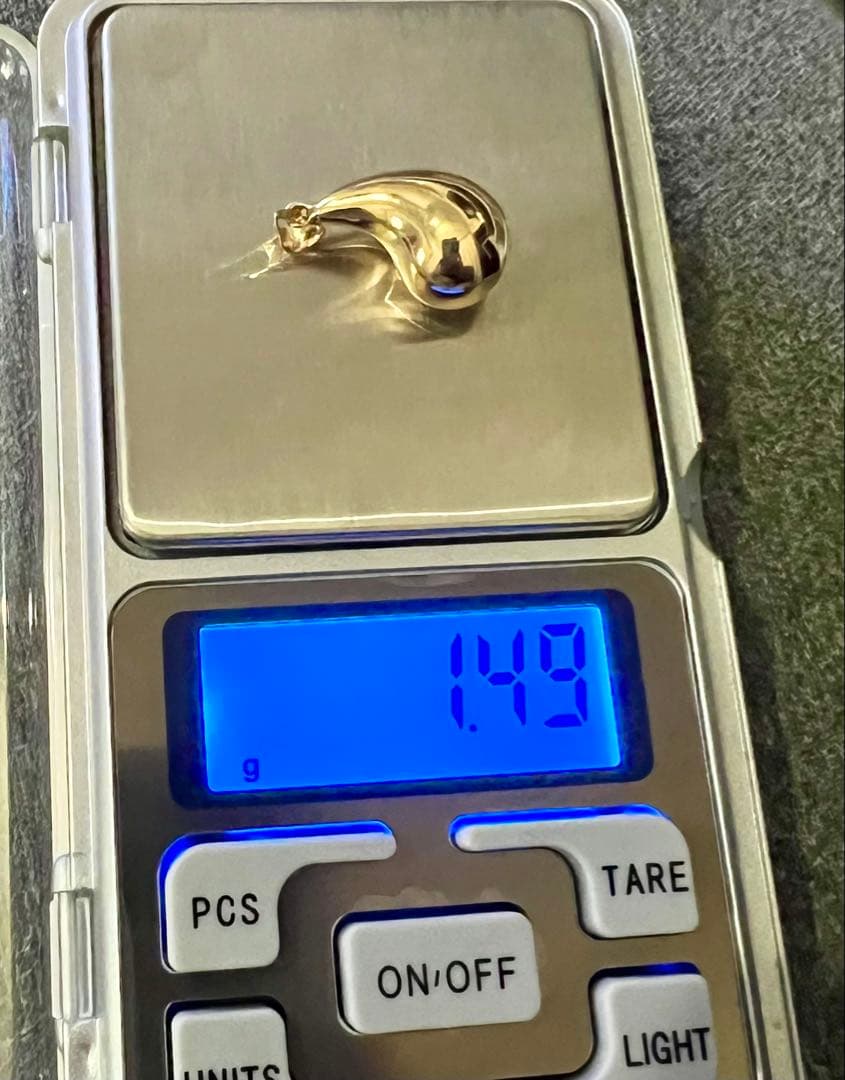 【値下げ】18金ペンダントタップTEARDROP 大セール❣️