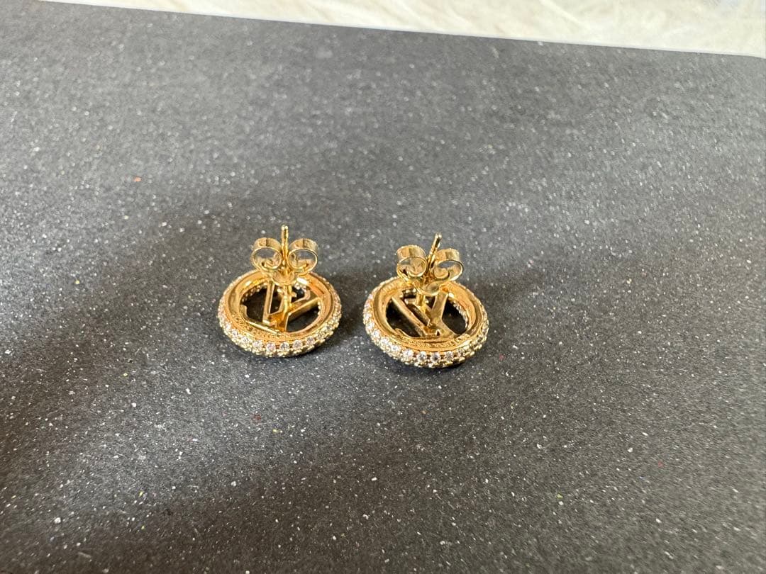 【y】ルイヴィトン ピアス ルイーズ バイ ナイト M00757 LVロゴ