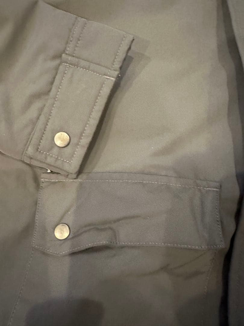 【超美品】patagonia フード付きパーカ ダークグレー