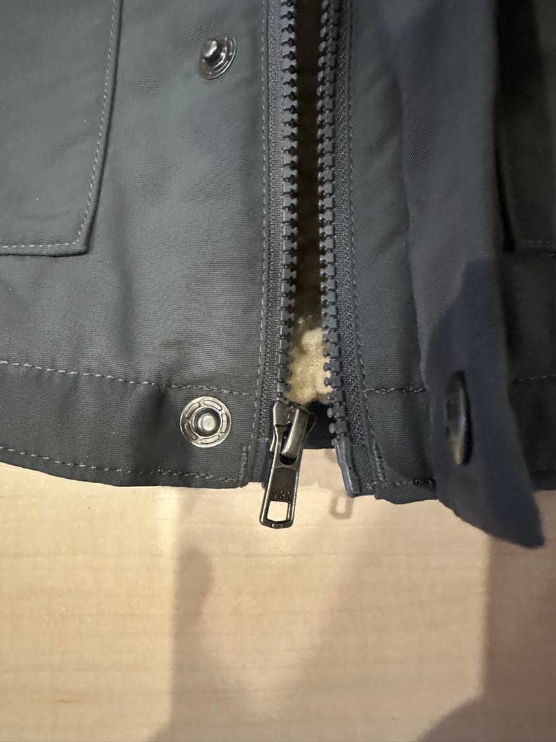 【超美品】patagonia フード付きパーカ ダークグレー