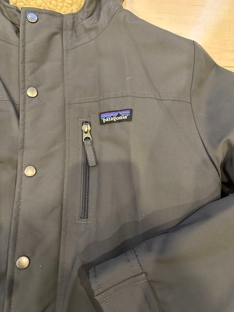 【超美品】patagonia フード付きパーカ ダークグレー