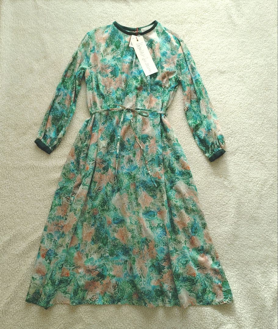 【新品未使用】l'atelier du savon 思い出プリントワンピース