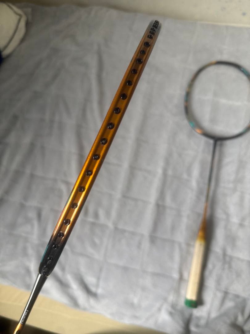 ASTROX88Dpro4Uです！ 使わなくなったのでバドをする方ご購入お願い！