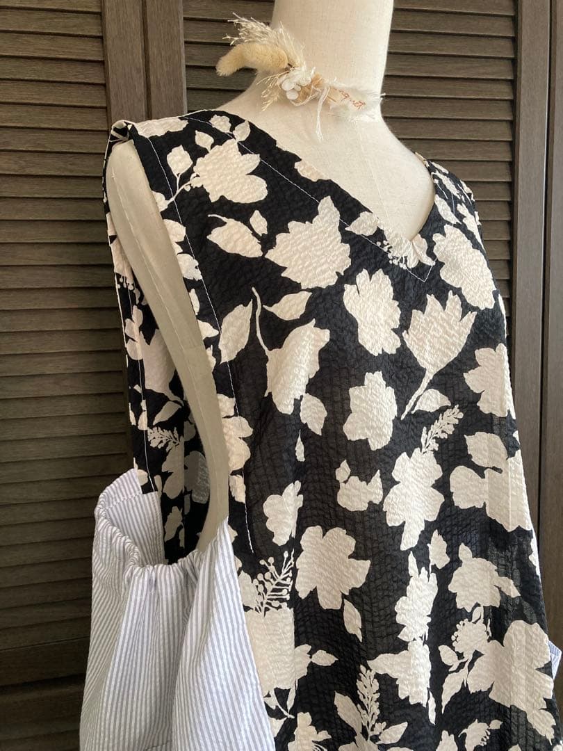 ぼりお　エプロン　割烹着　ハンドメイド　保育士　介護士　看護師　おしゃれ