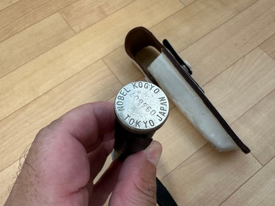 レア装備品/白バイ隊風【ノーベル工業製/白革警棒ケース】