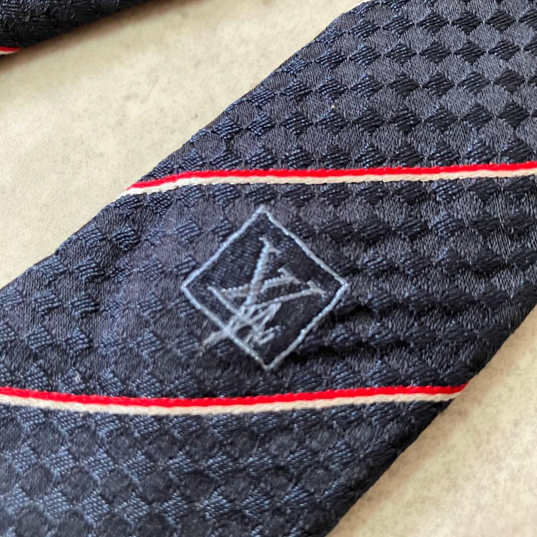 イタリア製 ルイヴィトン ストライプ柄 ネクタイ