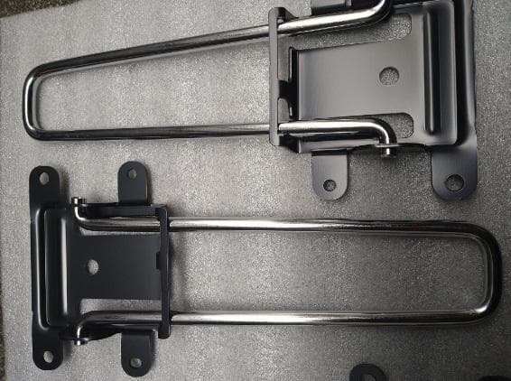 ダイハツ　ウェイク　ラゲッジボード　純正品　脚のみ　4脚