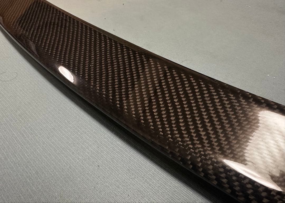 メルセデスベンツ W218 CLS カーボンリアトランクスポイラー