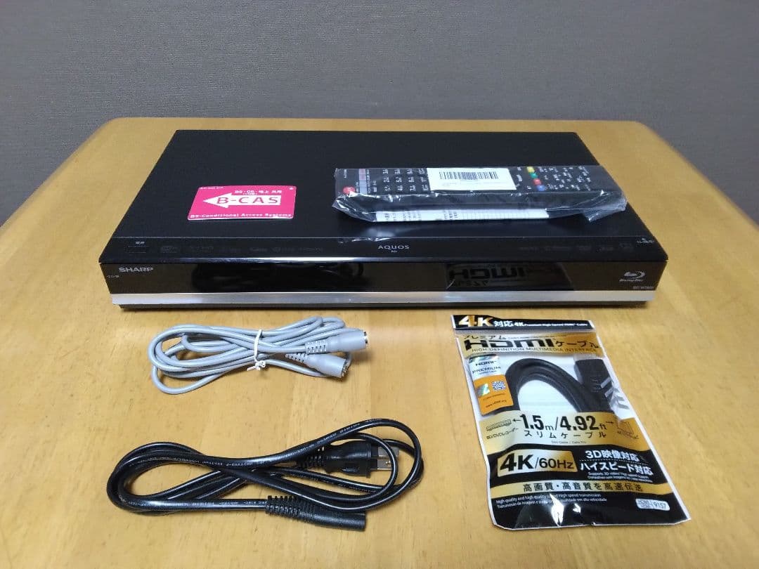 SHARP AQUOSブルーレイレコーダー　W1800 保証付き2番組同時録画