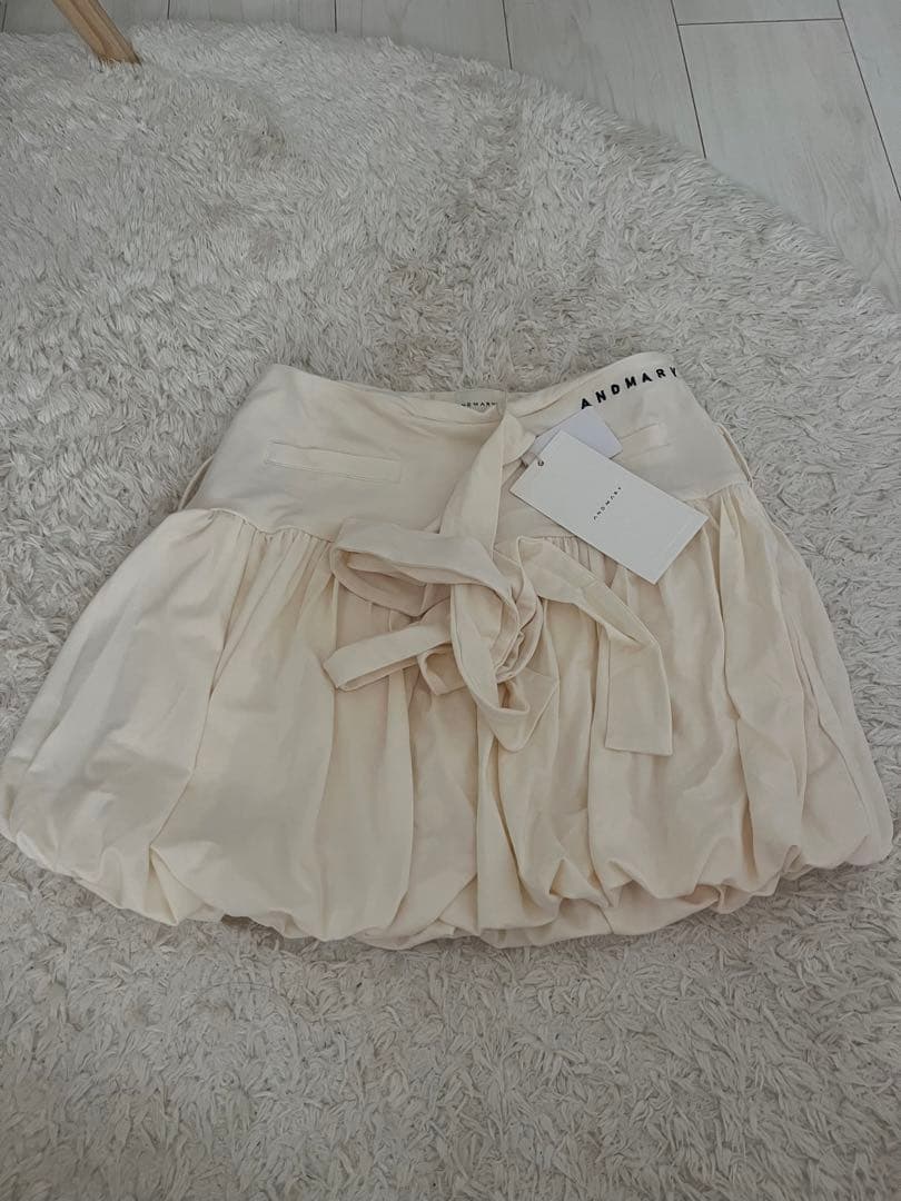 スカート Lindsay balloon skirt white andmary