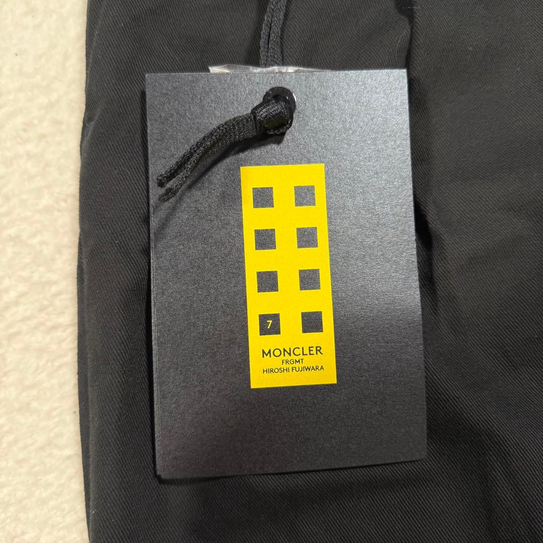 美品 タグ付 モンクレール×フラグメント 高年式 メンズ チノパン 踝丈 L 黒