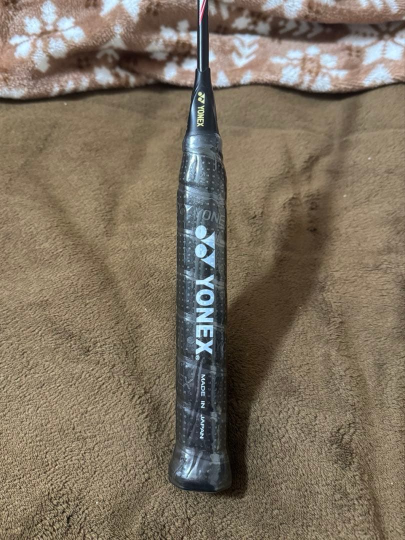 【寺】限定品YONEX アストロクス100zz BP 4UG5