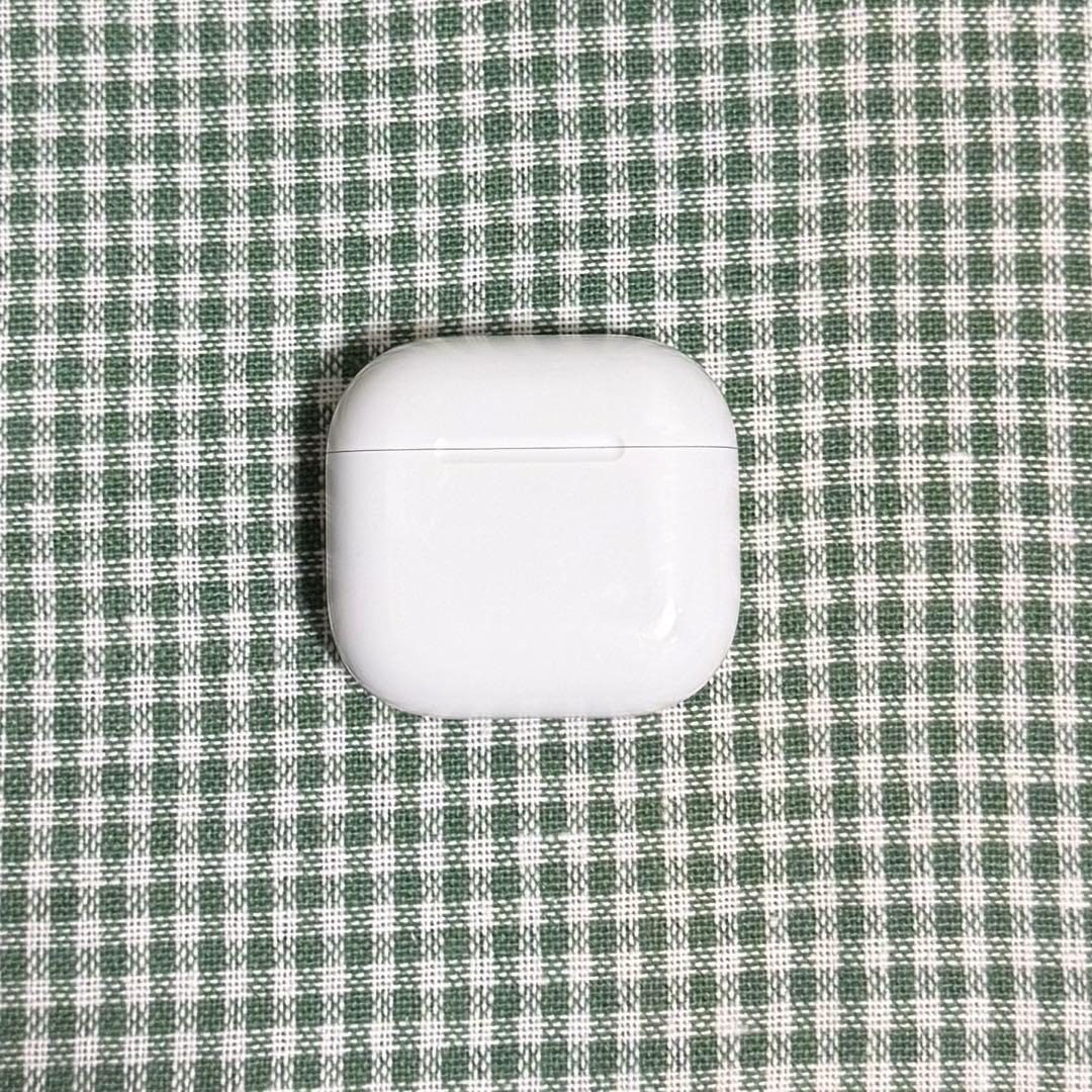 【完品】AirPods 4 本体 ANC搭載モデル
