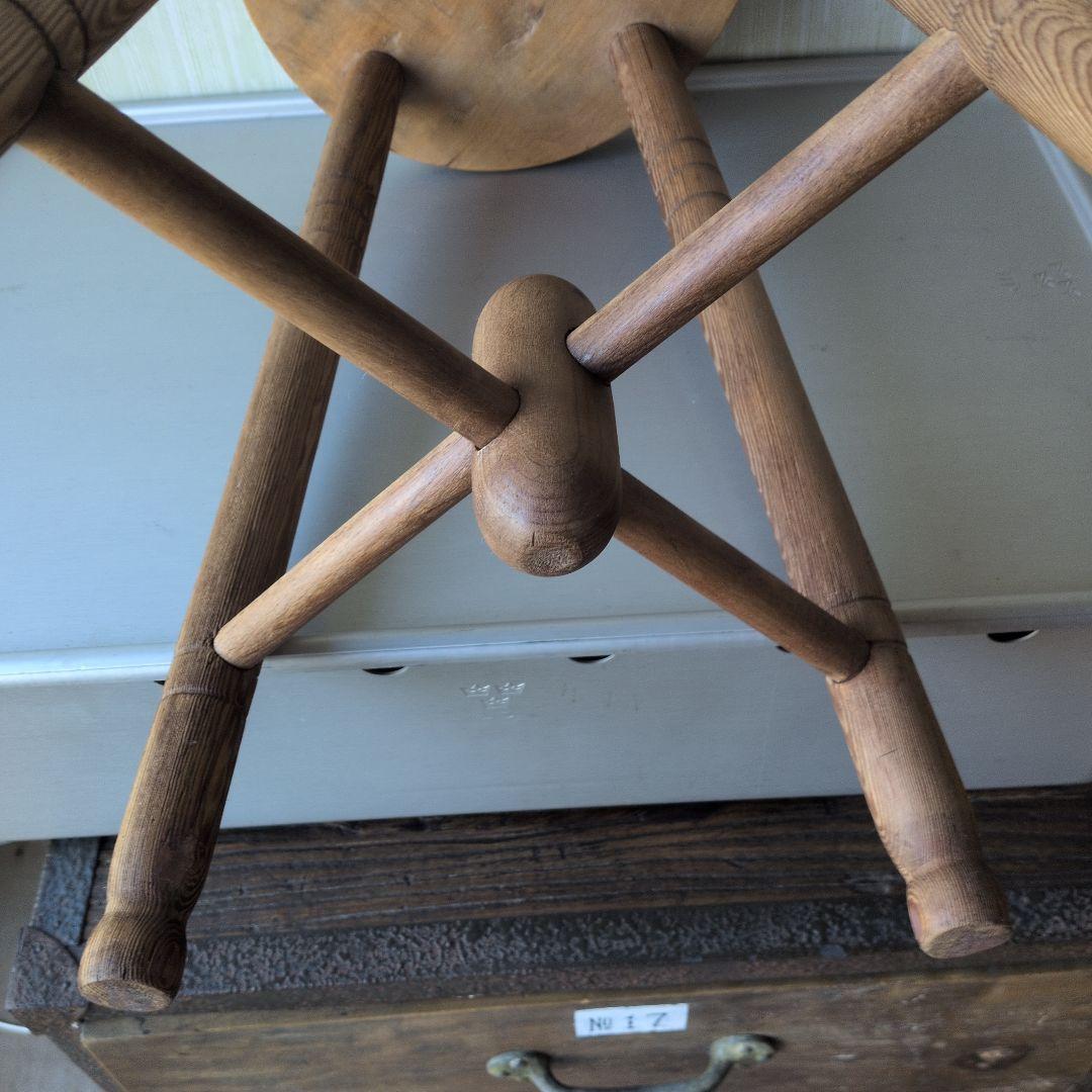 アンティークイギリス木製ラウンドスツール