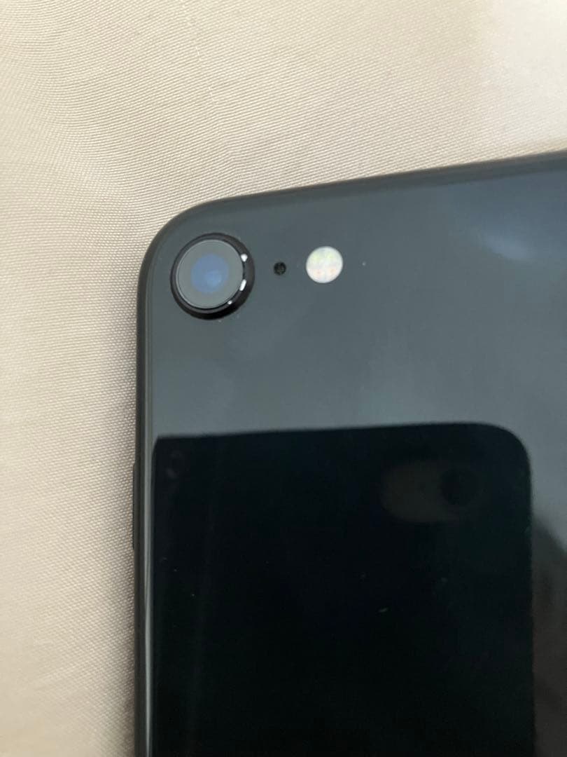 Iphone SE2 アイフィンSE2