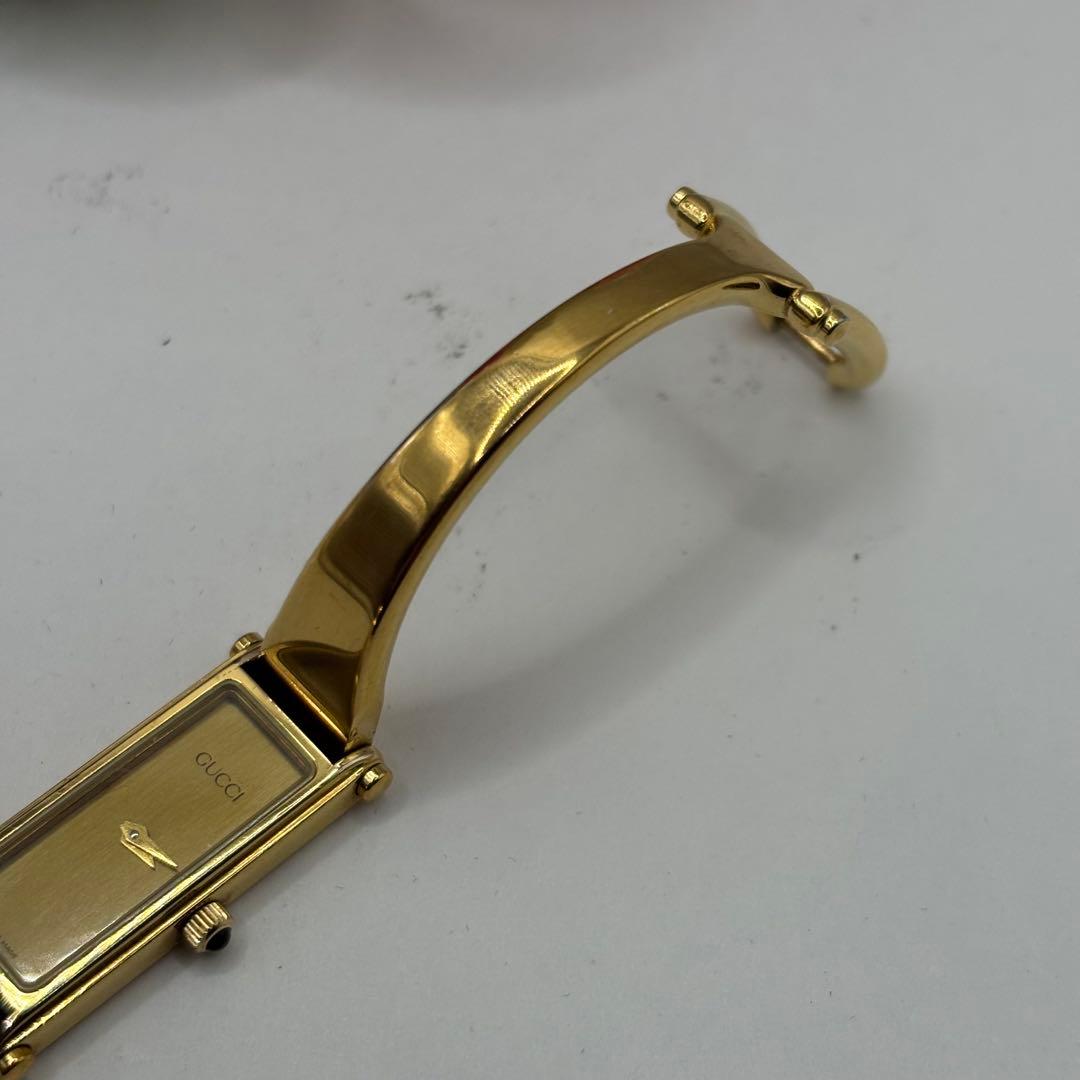 稼働品☆箱付　GUCCIグッチ　1500 ゴールド　金文字盤　レディース腕時計