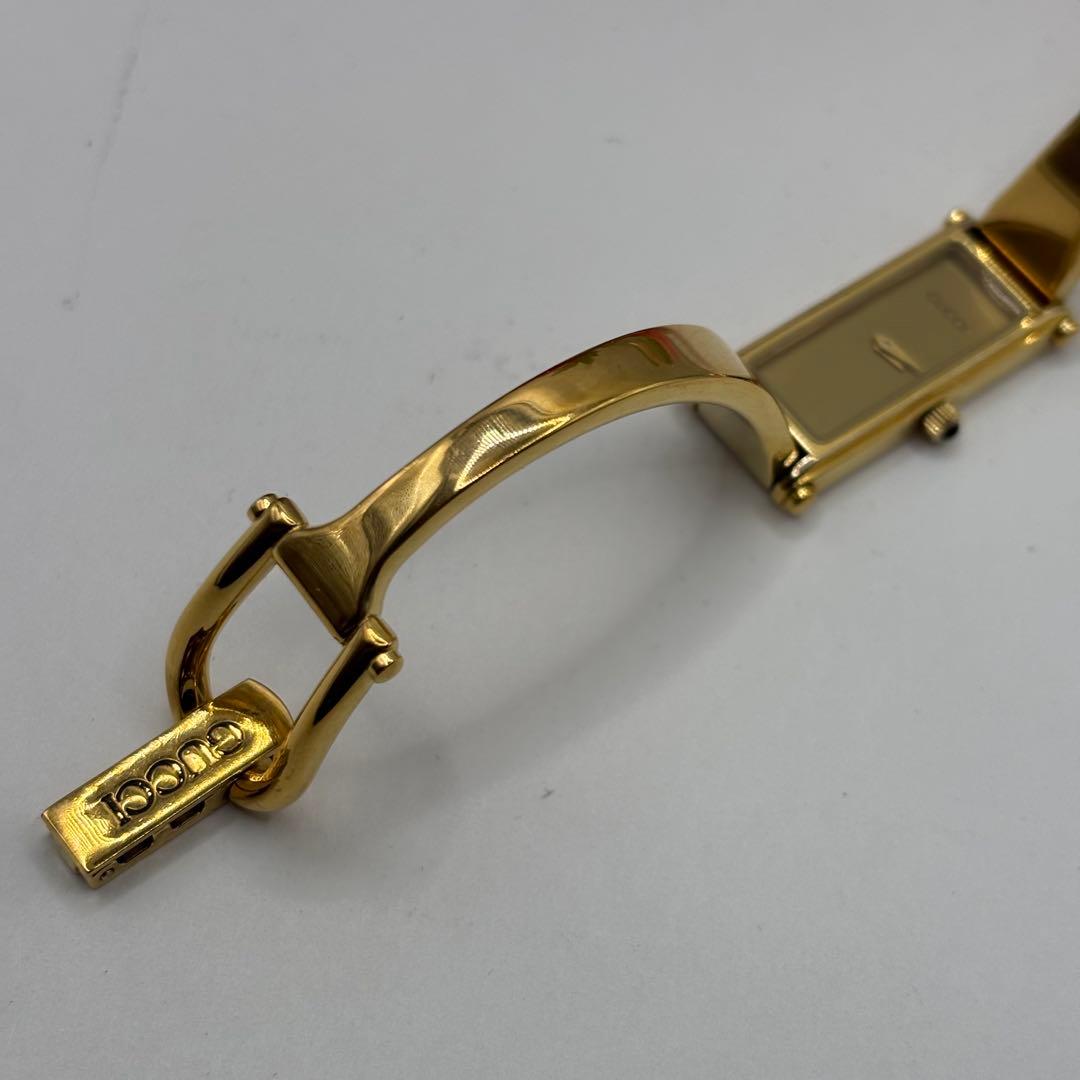 稼働品☆箱付　GUCCIグッチ　1500 ゴールド　金文字盤　レディース腕時計