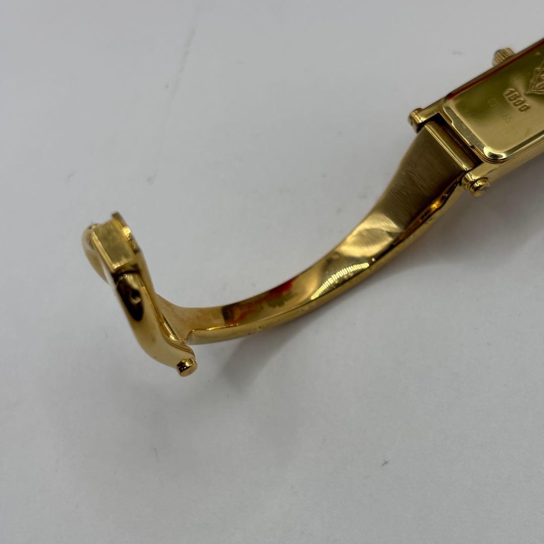 稼働品☆箱付　GUCCIグッチ　1500 ゴールド　金文字盤　レディース腕時計
