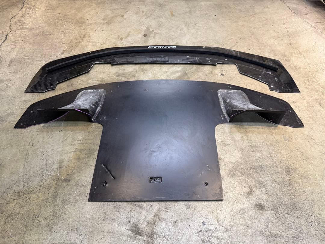 カーショップグロウ フロントアンダーパネルカーボン&CF Labアップスイープ