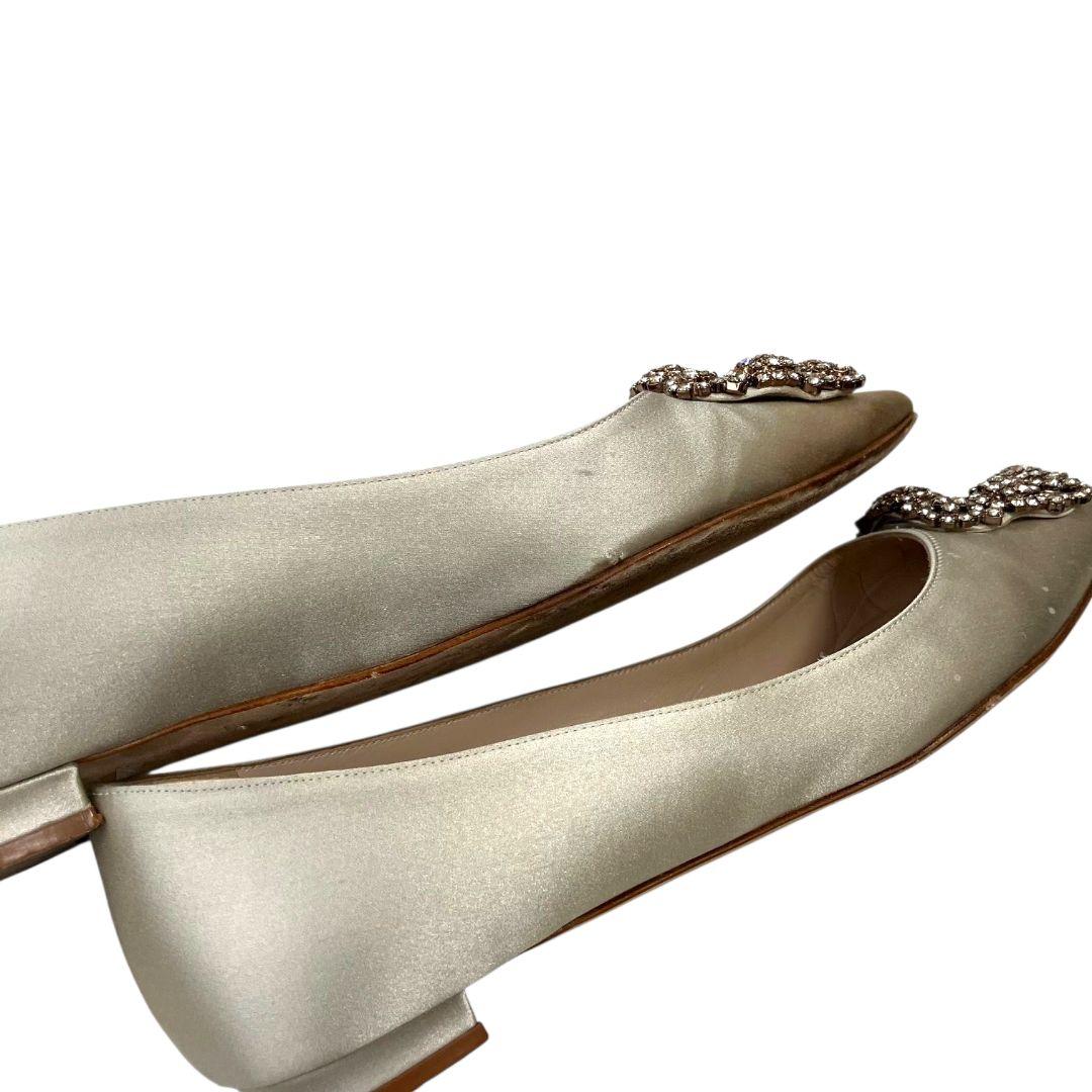 MANOLO BLAHNIK　ハンギシ　フラットパンプス　ベージュ　ゴールド