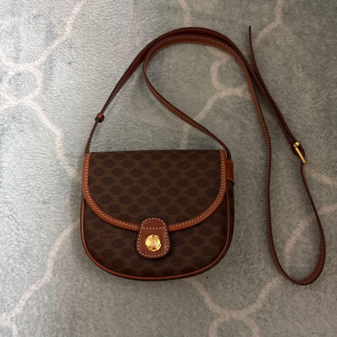 CELINEショルダーバッグ