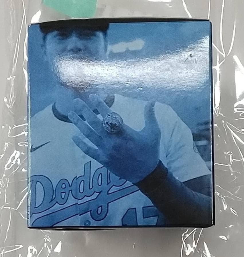 箱に痛み 大谷翔平 チャンピオンリング ドジャースタジアム限定 8/6