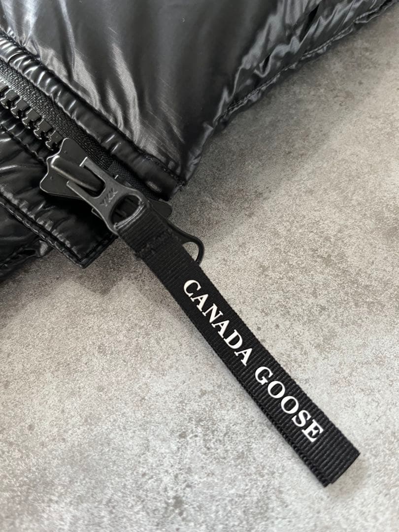 最終価格　新品未使用タグ付き   ブラック ダウンベスト