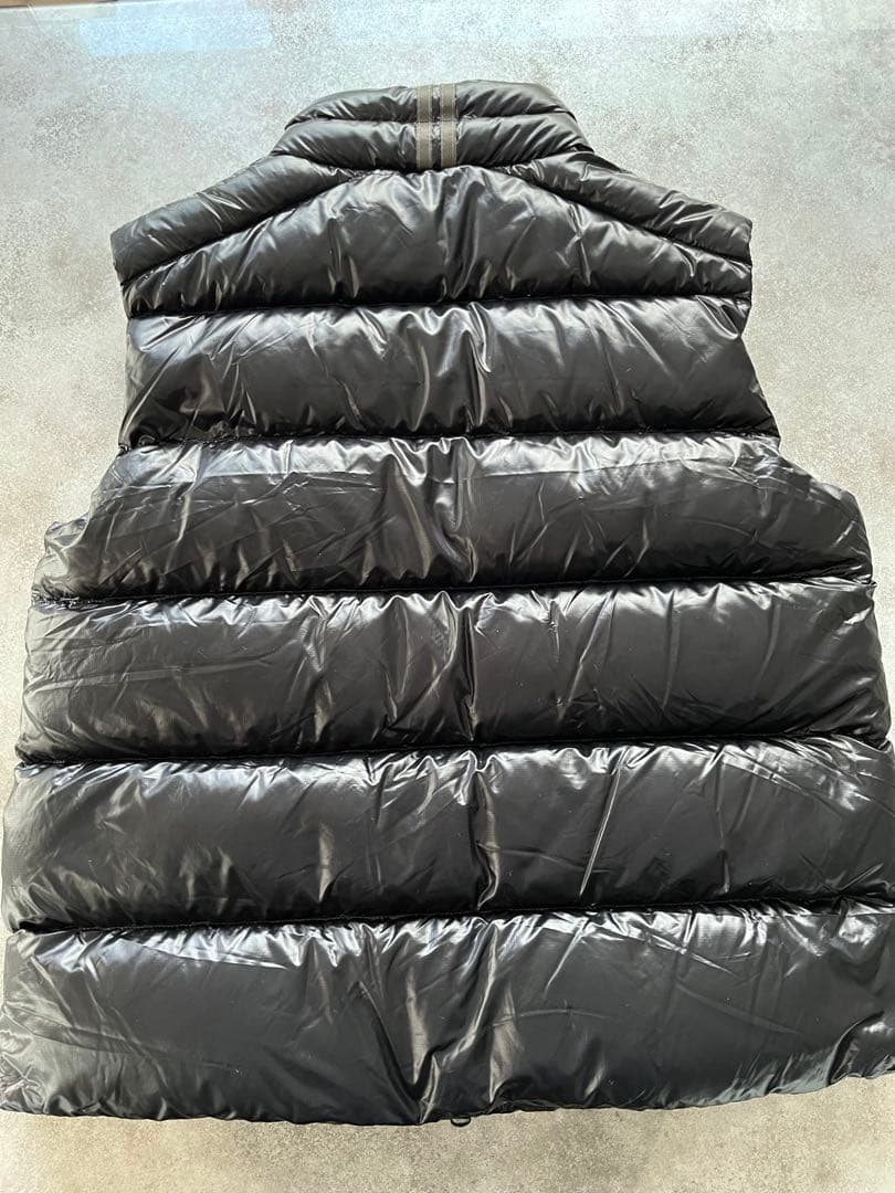 最終価格　新品未使用タグ付き   ブラック ダウンベスト