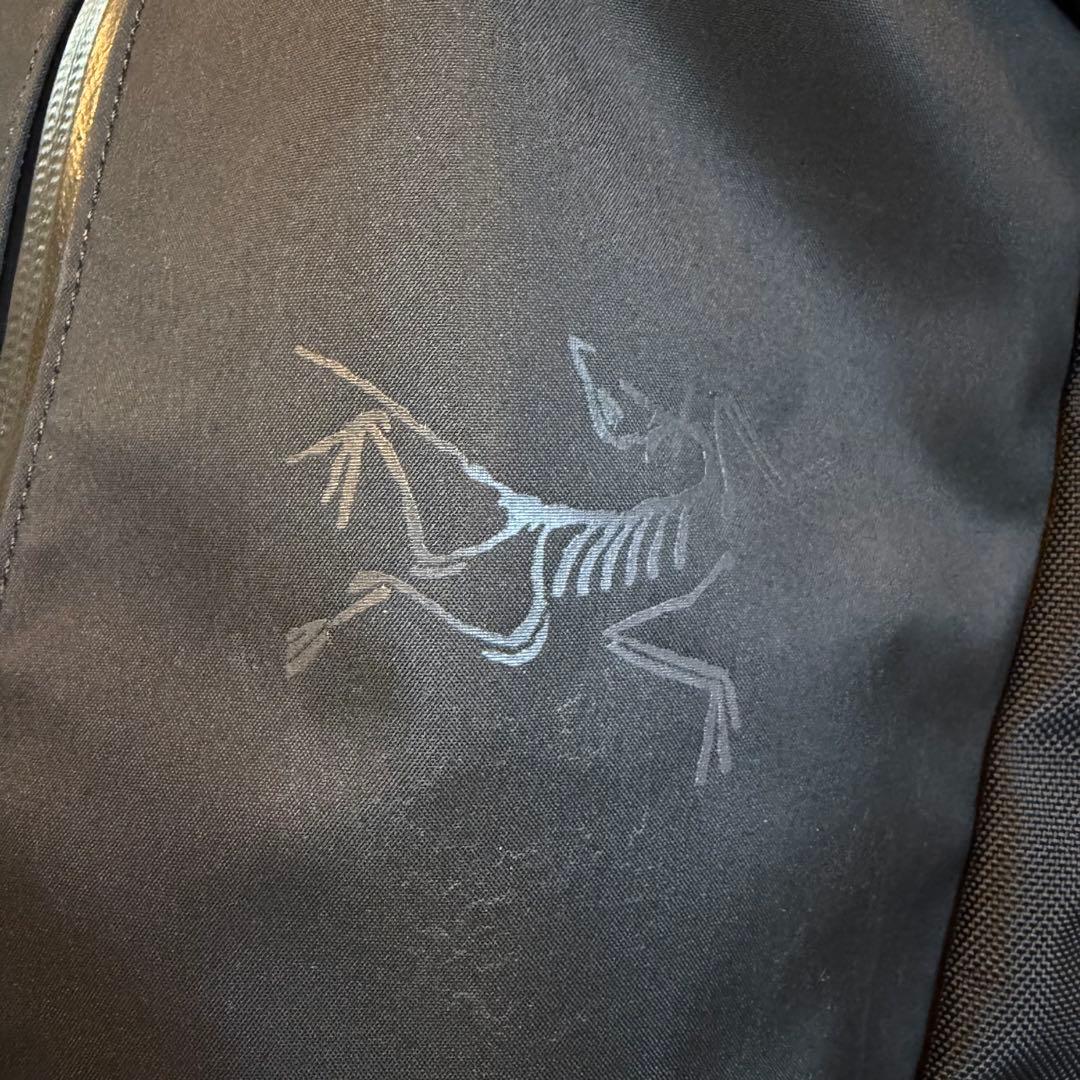 sss777様　アークテリクス　アロー22 最新型　リュック　ブラック