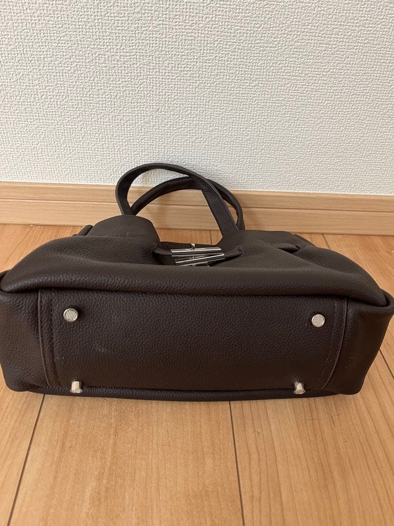 mal.レレレ　新品未使用　ダークブラウン 本革ショルダーバッグ