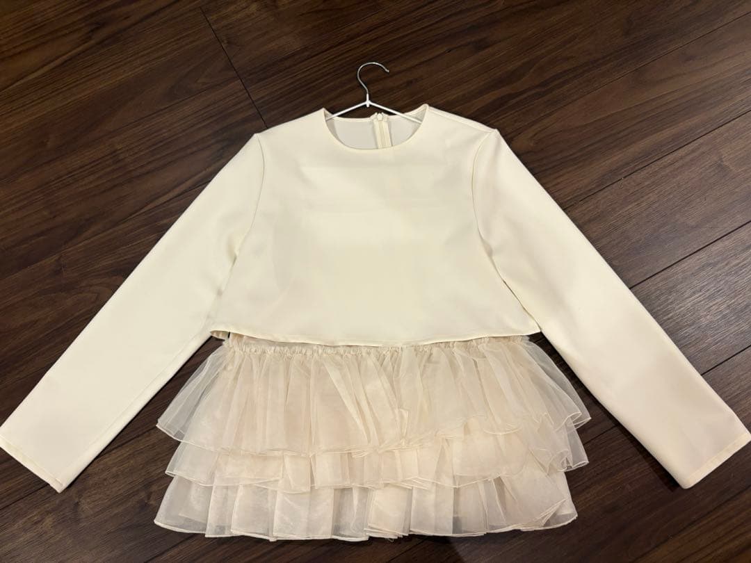 ブルレア　bluelea ヘムチュールドッキングロングプルオーバー