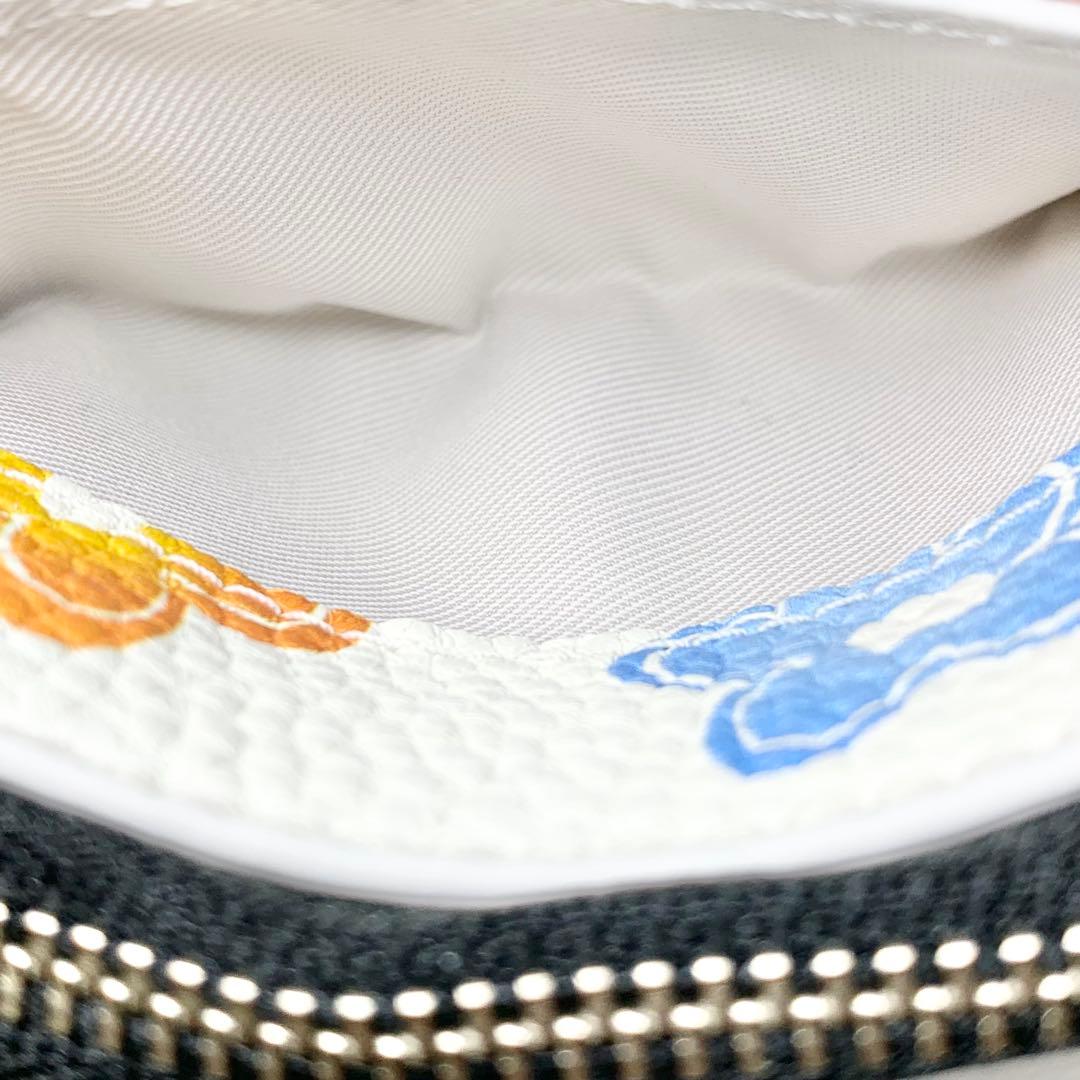 新品 MARC JACOBS THE WILD DAISY 折り財布 レザー