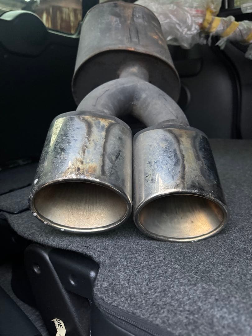 プリウス30マフラー4本出し