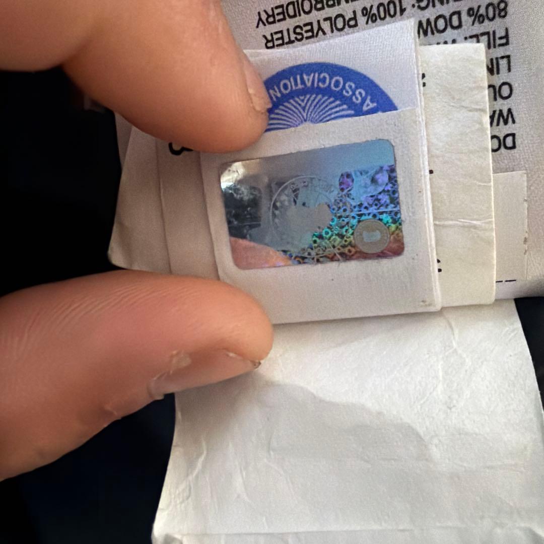   黒 ダウンベスト