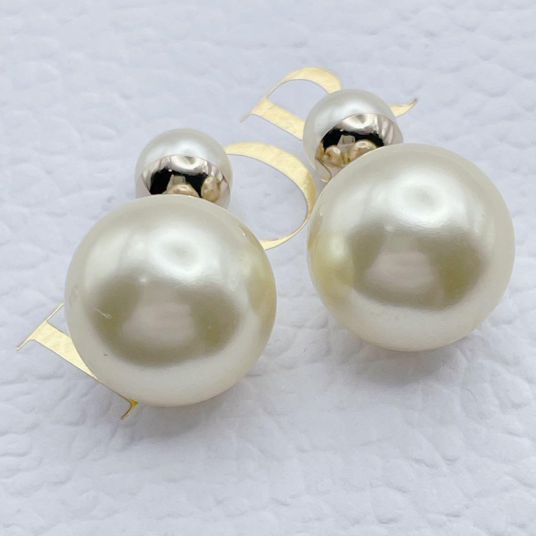 Christian Dior ピアス　パール　トライバル　ゴールド　ディオール