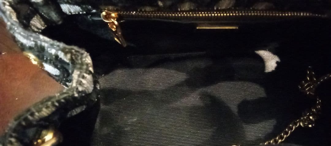 プラダカナパssチェンショルダー